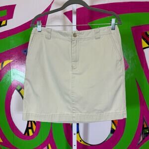 GAP, Clean Cut, Khaki Mini Skirt. Size 10. In excellent condition!